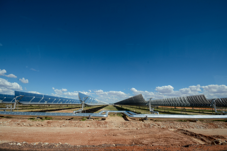 The project’s optimised performance was boosted by its 1300 MWh molten salt energy storage facility which provides 9.3 hours of thermal storage The project’s optimised performance was boosted by its 1300 MWh molten salt energy storage facility which provides 9.3 hours of thermal storage
