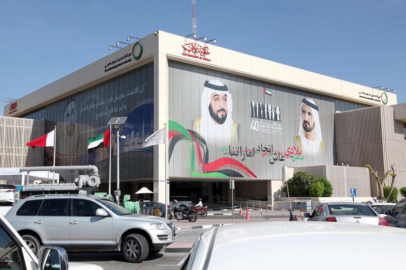 H.E Al Tayer says that the contract includes two reinforced concrete reservoirs, each with a 60m gallon capacity. H.E Al Tayer says that the contract includes two reinforced concrete reservoirs, each with a 60m gallon capacity.