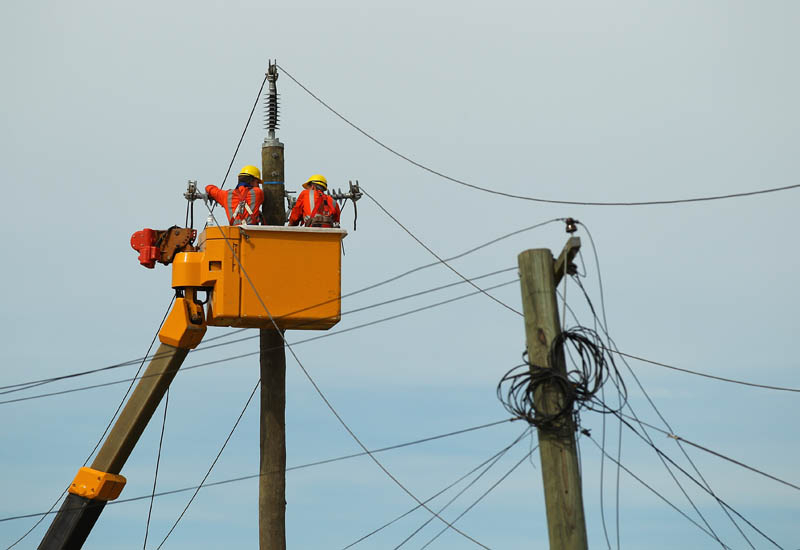 Thousands of metres of cables stolen from Lebanese pylons. (Getty Images) Thousands of metres of cables stolen from Lebanese pylons. (Getty Images)