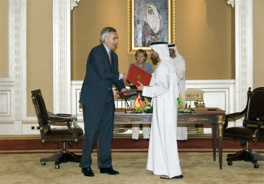 Siemens CEO Peter Loescher has underlined the importance of the GCC to the company with a recent visit to the region. Siemens CEO Peter Loescher has underlined the importance of the GCC to the company with a recent visit to the region.