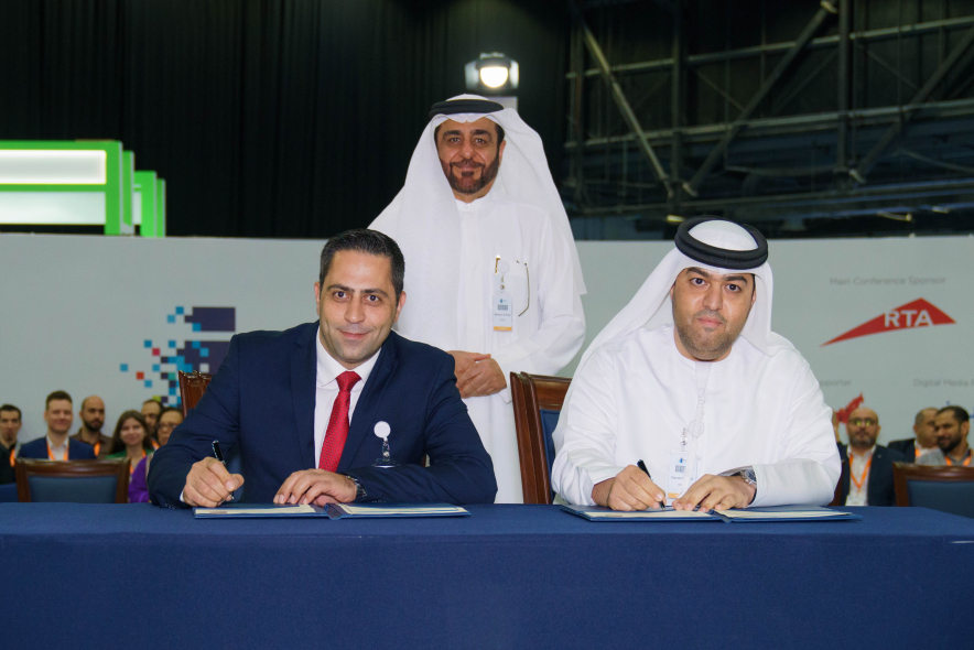 Dr. Fahad Al Saadi, Vice Chancellor for University Advancement, Hamdan Bin Mohammed Smart University (HBMSU) (right) and George Bou Mitri, vice president and general manager, Honeywell Building Technologies, Middle East, Turkey and Africa (left) sign a Memorandum of Understanding (MoU) at Innovation Arabia 2020 to leverage Honeywell Forge as an IoT platform to adopt advanced Artificial Intelligence, Machine Learning and data analytics across the University’s campus. Dr. Mansoor Al Awar, Chancellor of HBMSU (standing), presided over the signing. Dr. Fahad Al Saadi, Vice Chancellor for University Advancement, Hamdan Bin Mohammed Smart University (HBMSU) (right) and George Bou Mitri, vice president and general manager, Honeywell Building Technologies, Middle East, Turkey and Africa (left) sign a Memorandum of Understanding (MoU) at Innovation Arabia 2020 to leverage Honeywell Forge as an IoT platform to adopt advanced Artificial Intelligence, Machine Learning and data analytics across the University’s campus. Dr. Mansoor Al Awar, Chancellor of HBMSU (standing), presided over the signing.